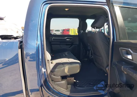 2022 Ram 1500 Lone Star 4X2 5'7 Box z USA, uszkodzony, nr VIN 1C6RREFG8NN228389